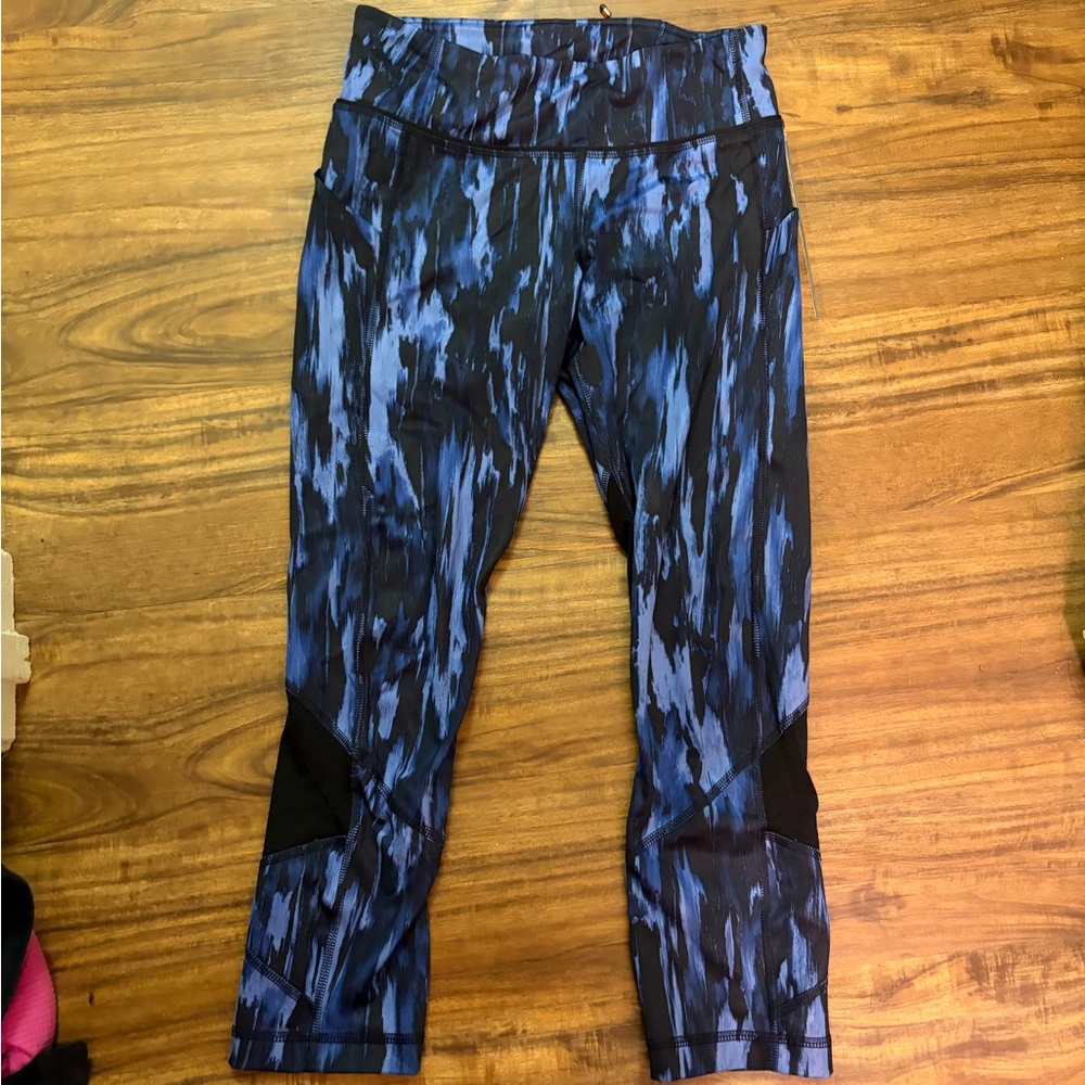 lululemon athletica Blue & Black Printed Leggings